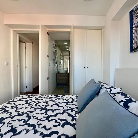 בית הארחה Alfama House ליסבון