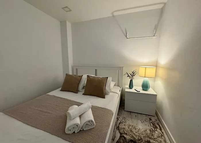 Alfama House Vendégház *