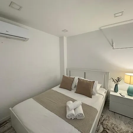 Alfama House