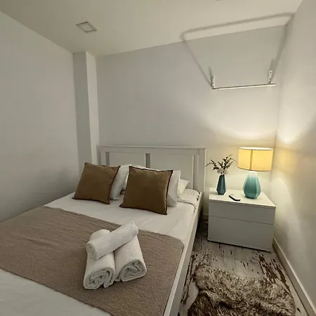 Alfama House Pensionat *